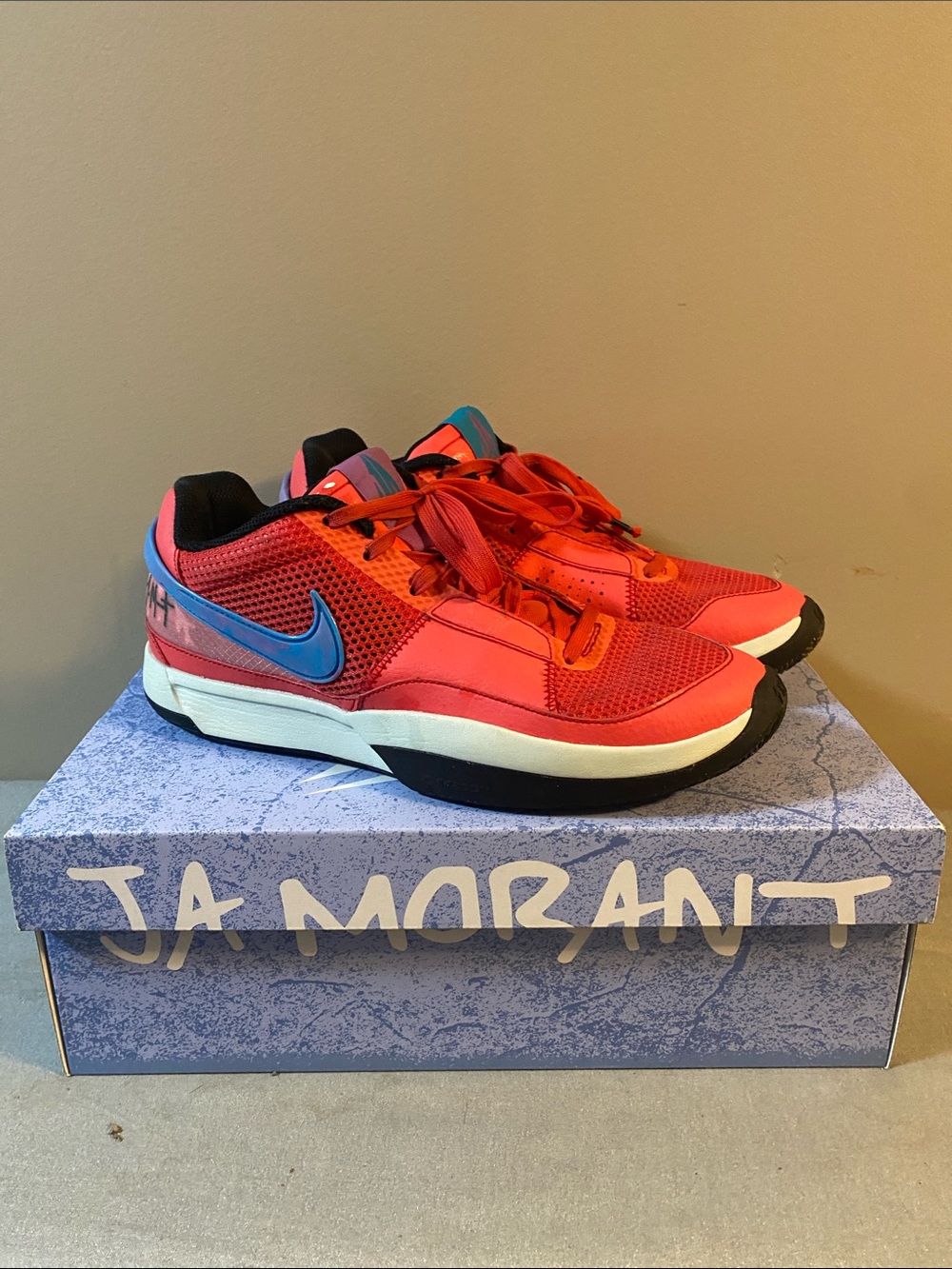 Nike Ja Morant basketball sneakers size 9.5